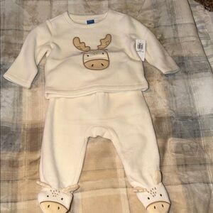 Old Navy Cream Moose Fleece Matching Set